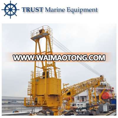 Deck offshore pedestal crane